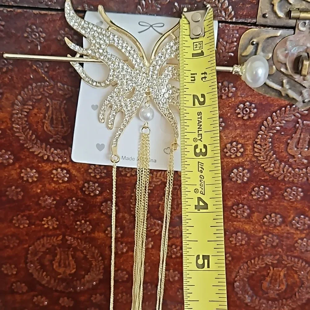 NWOT  Chinese style rhinestone and gold hairpin with long tassels